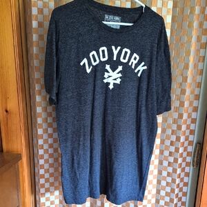 Zoo York Gray T-Shirt Size XL